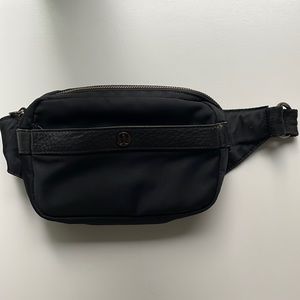 Lululemon Cross Body Belt Bag